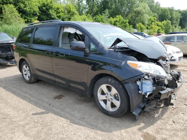 Photo 3 VIN: 5TDKZ3DC3HS842814 - TOYOTA SIENNA LE 