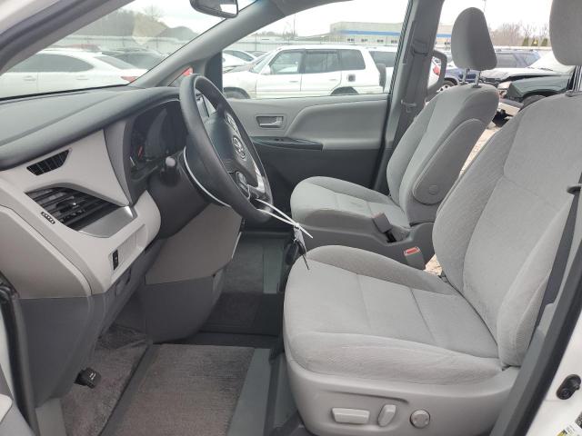 Photo 6 VIN: 5TDKZ3DC3HS843140 - TOYOTA SIENNA LE 