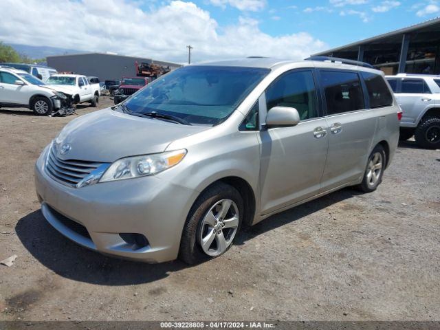 Photo 1 VIN: 5TDKZ3DC3HS894900 - TOYOTA SIENNA 