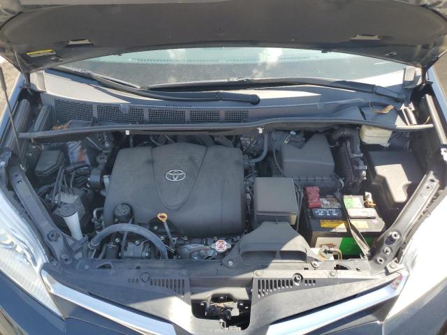 Photo 11 VIN: 5TDKZ3DC3JS933667 - TOYOTA SIENNA LE 