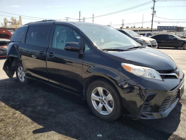 Photo 3 VIN: 5TDKZ3DC3JS933667 - TOYOTA SIENNA LE 