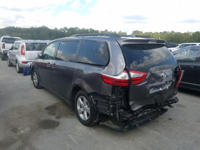 Photo 2 VIN: 5TDKZ3DC3JS943132 - TOYOTA SIENNA LE 