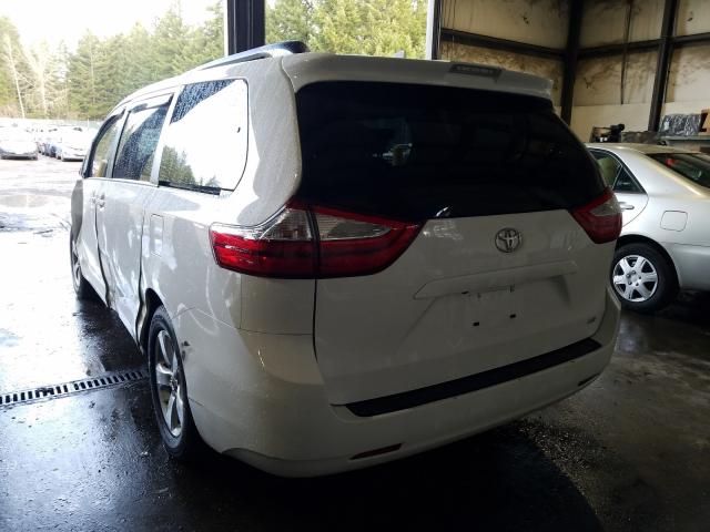 Photo 2 VIN: 5TDKZ3DC3KS992249 - TOYOTA SIENNA LE 