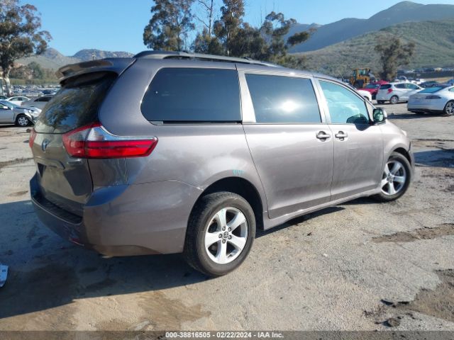 Photo 3 VIN: 5TDKZ3DC3LS060327 - TOYOTA SIENNA 