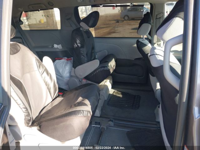 Photo 7 VIN: 5TDKZ3DC3LS060327 - TOYOTA SIENNA 