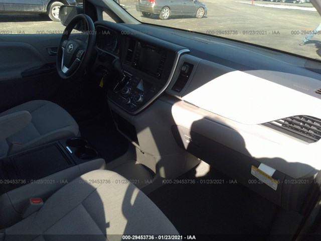 Photo 4 VIN: 5TDKZ3DC3LS082697 - TOYOTA SIENNA 