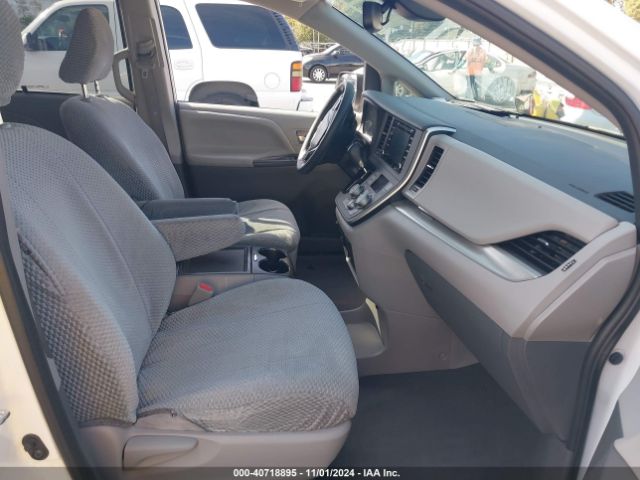 Photo 4 VIN: 5TDKZ3DC3LS084496 - TOYOTA SIENNA 