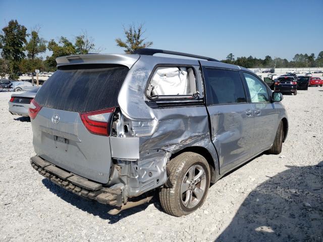 Photo 3 VIN: 5TDKZ3DC4HS770733 - TOYOTA SIENNA LE 