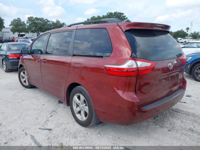 Photo 2 VIN: 5TDKZ3DC4HS779349 - TOYOTA SIENNA 