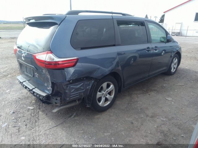 Photo 3 VIN: 5TDKZ3DC4HS793137 - TOYOTA SIENNA 