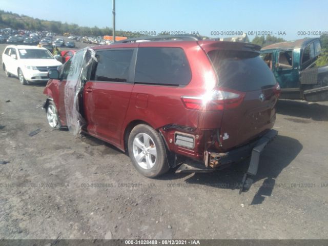 Photo 2 VIN: 5TDKZ3DC4HS798211 - TOYOTA SIENNA 