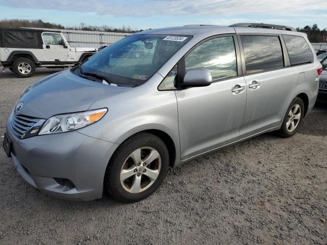 Photo 0 VIN: 5TDKZ3DC4HS848105 - TOYOTA SIENNA LE 