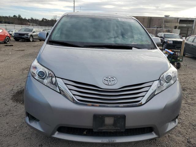 Photo 4 VIN: 5TDKZ3DC4HS848105 - TOYOTA SIENNA LE 