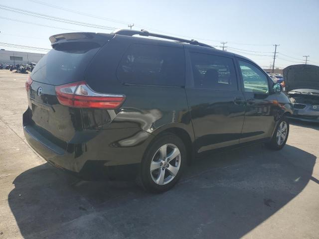 Photo 2 VIN: 5TDKZ3DC4HS855510 - TOYOTA SIENNA LE 