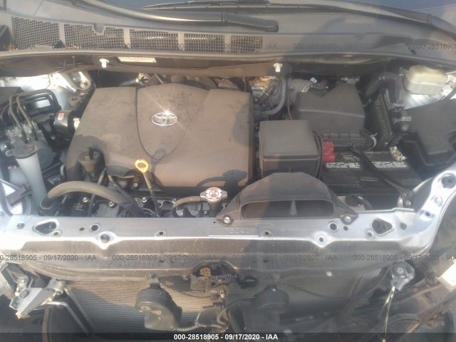 Photo 9 VIN: 5TDKZ3DC4HS867060 - TOYOTA SIENNA 