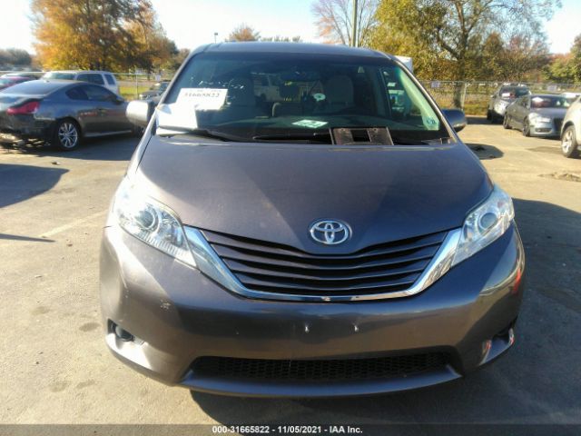 Photo 5 VIN: 5TDKZ3DC4HS868354 - TOYOTA SIENNA 