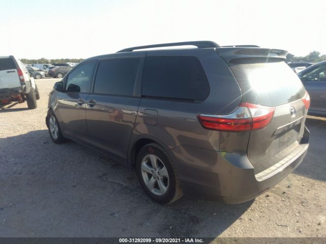 Photo 2 VIN: 5TDKZ3DC4HS887356 - TOYOTA SIENNA 