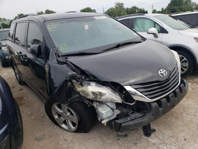 Photo 3 VIN: 5TDKZ3DC4HS891309 - TOYOTA SIENNA LE 