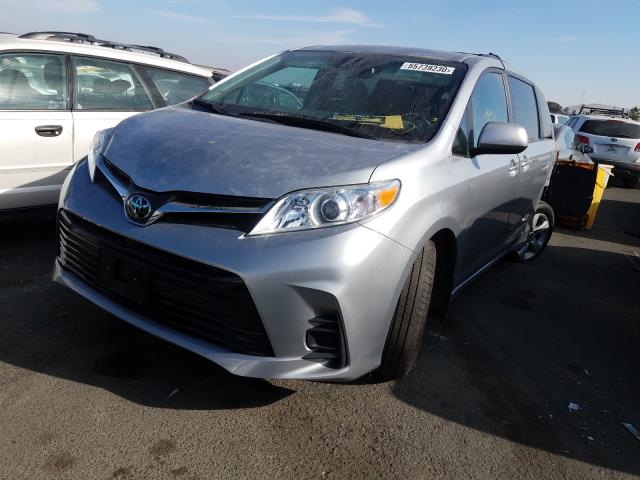 Photo 1 VIN: 5TDKZ3DC4JS935069 - TOYOTA SIENNA LE 