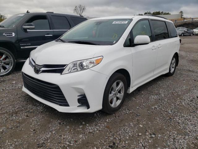 Photo 1 VIN: 5TDKZ3DC4JS963499 - TOYOTA SIENNA LE 