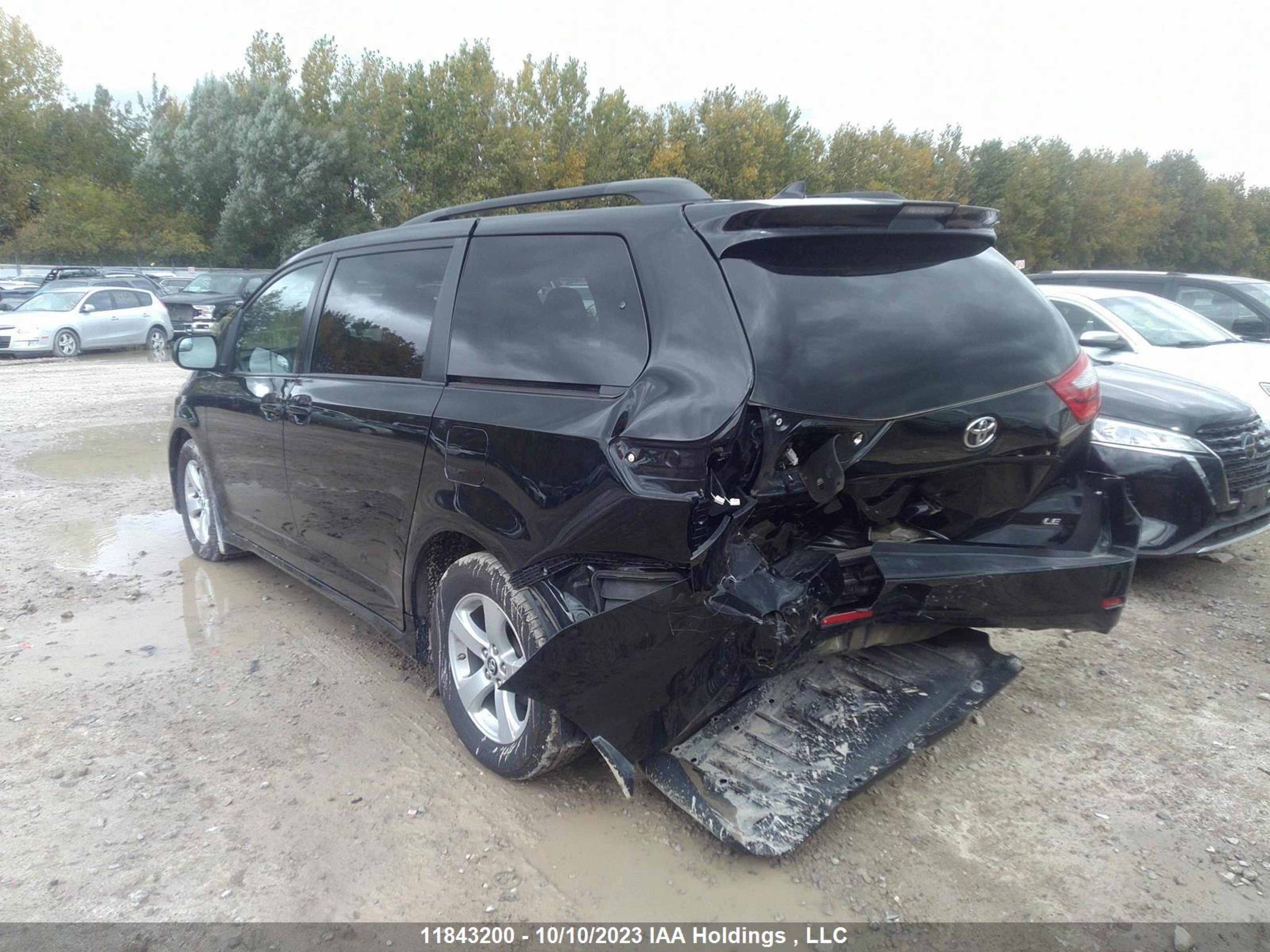 Photo 2 VIN: 5TDKZ3DC4KS006954 - TOYOTA SIENNA 