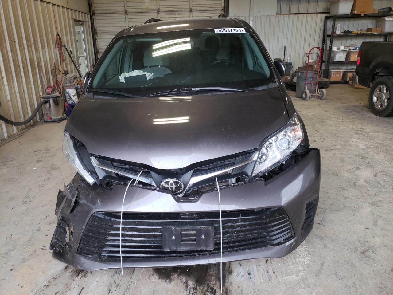 Photo 4 VIN: 5TDKZ3DC4KS015363 - TOYOTA SIENNA 