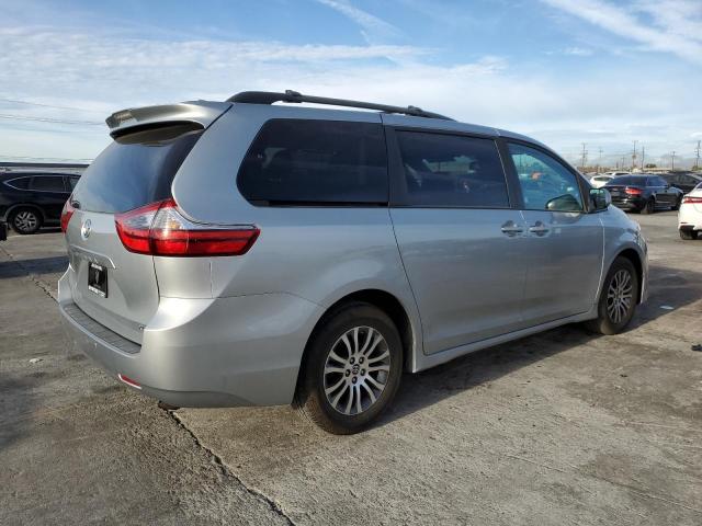 Photo 2 VIN: 5TDKZ3DC4LS065469 - TOYOTA SIENNA LE 