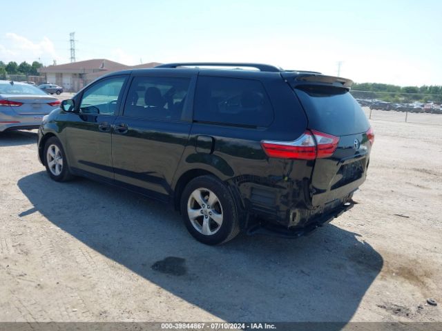 Photo 2 VIN: 5TDKZ3DC5HS786763 - TOYOTA SIENNA 