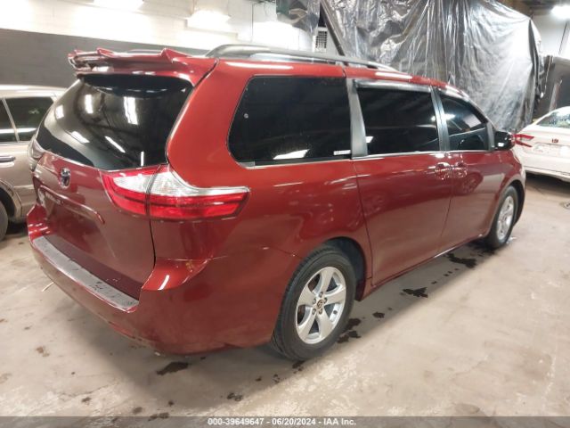 Photo 3 VIN: 5TDKZ3DC5HS825027 - TOYOTA SIENNA 