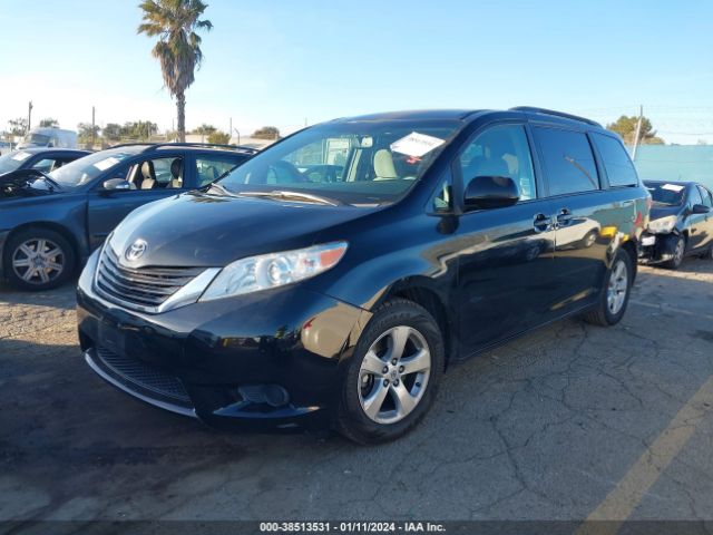 Photo 1 VIN: 5TDKZ3DC5HS832219 - TOYOTA SIENNA 