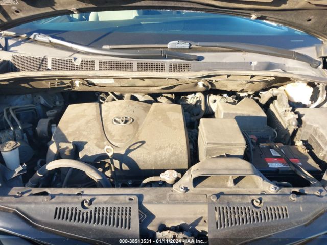 Photo 9 VIN: 5TDKZ3DC5HS832219 - TOYOTA SIENNA 