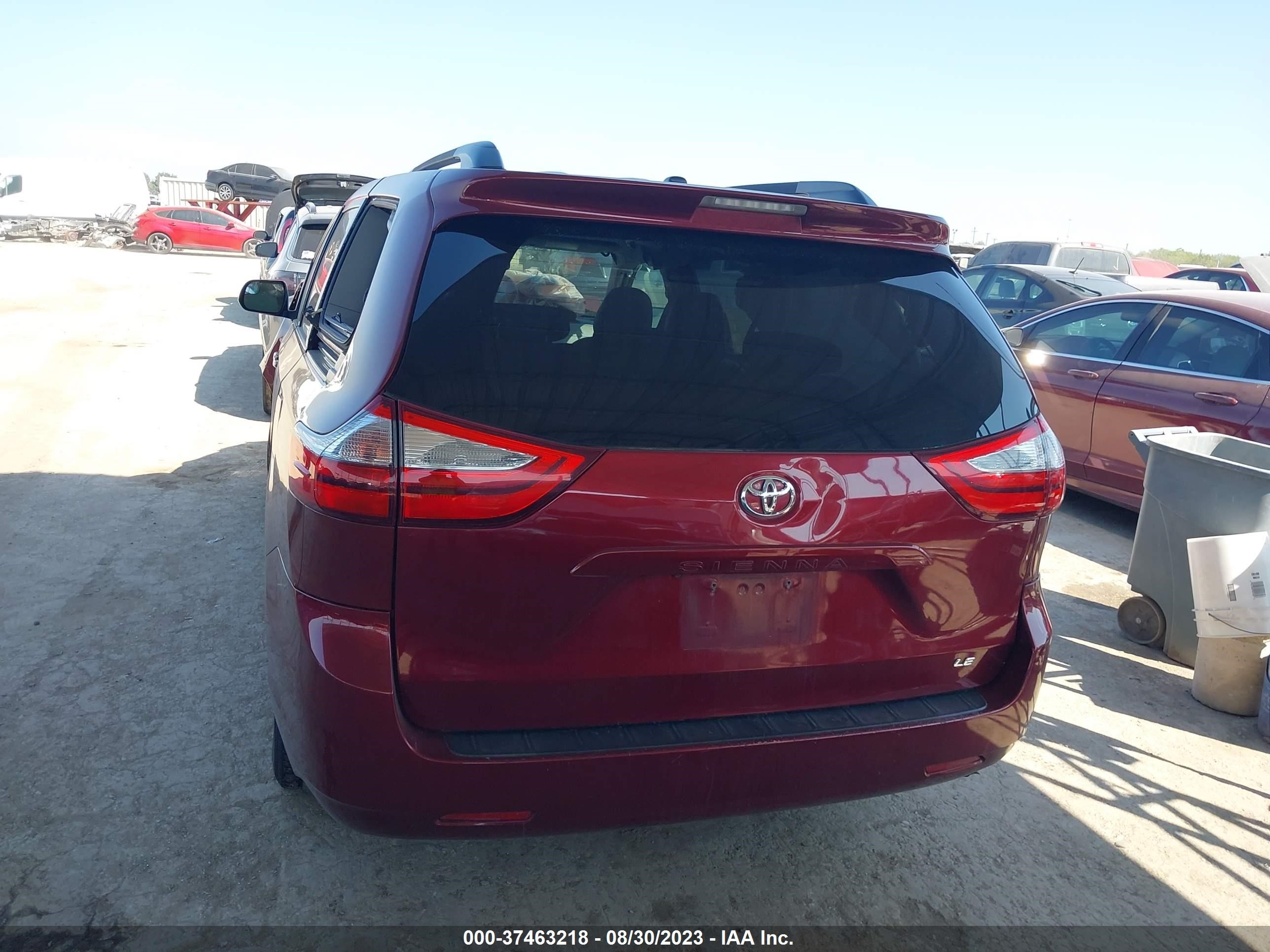 Photo 16 VIN: 5TDKZ3DC5HS866905 - TOYOTA SIENNA 