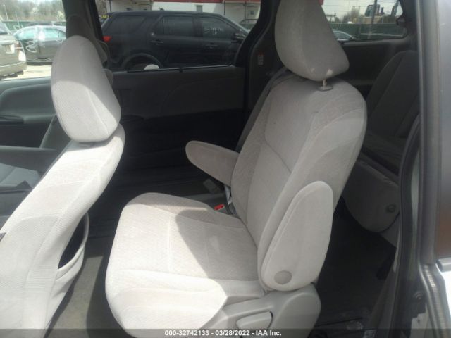 Photo 7 VIN: 5TDKZ3DC5HS873899 - TOYOTA SIENNA 