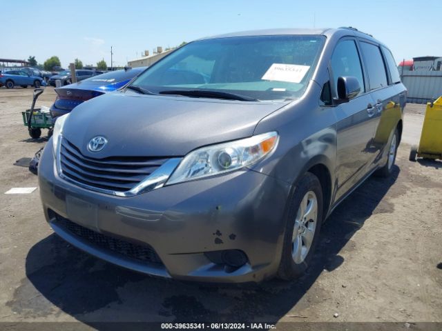 Photo 1 VIN: 5TDKZ3DC5HS876463 - TOYOTA SIENNA 