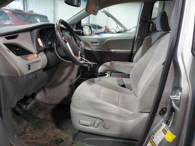 Photo 6 VIN: 5TDKZ3DC5HS883574 - TOYOTA SIENNA LE 