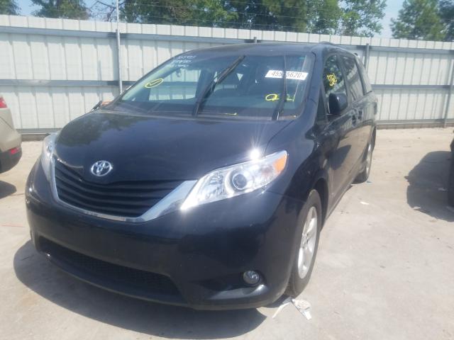 Photo 1 VIN: 5TDKZ3DC5HS889049 - TOYOTA SIENNA LE 