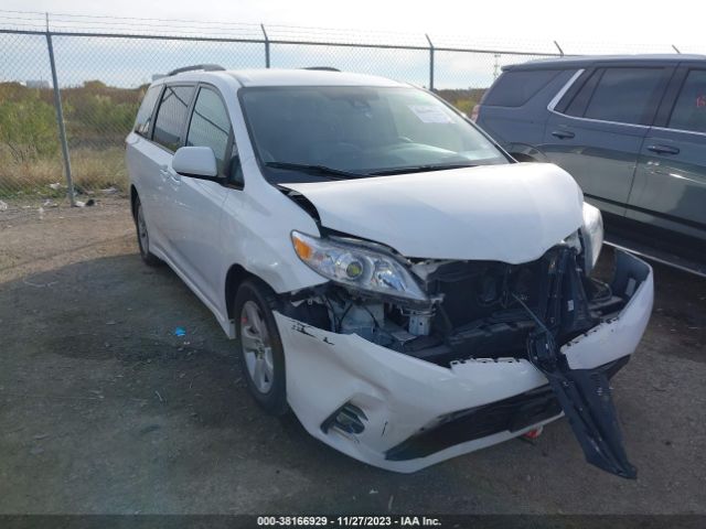 Photo 0 VIN: 5TDKZ3DC5JS942774 - TOYOTA SIENNA 