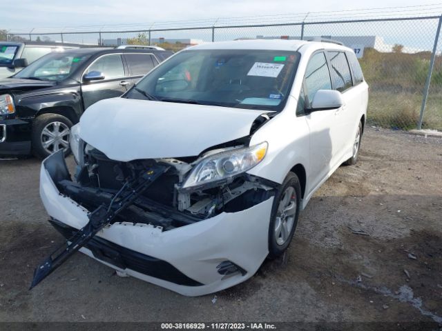 Photo 1 VIN: 5TDKZ3DC5JS942774 - TOYOTA SIENNA 