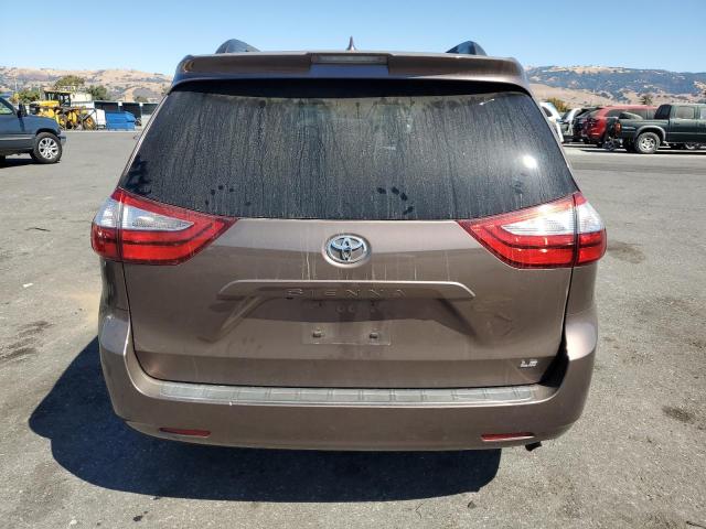 Photo 5 VIN: 5TDKZ3DC5JS943908 - TOYOTA SIENNA LE 