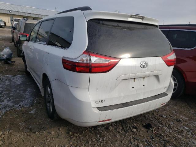 Photo 2 VIN: 5TDKZ3DC5JS952852 - TOYOTA SIENNA LE 