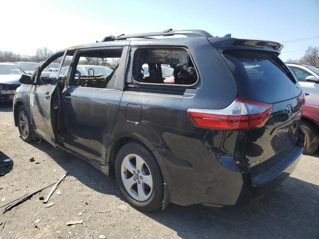 Photo 1 VIN: 5TDKZ3DC5JS955816 - TOYOTA SIENNA LE 