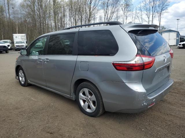 Photo 1 VIN: 5TDKZ3DC5JS956416 - TOYOTA SIENNA LE 