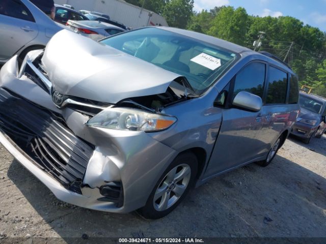 Photo 1 VIN: 5TDKZ3DC5JS959252 - TOYOTA SIENNA 