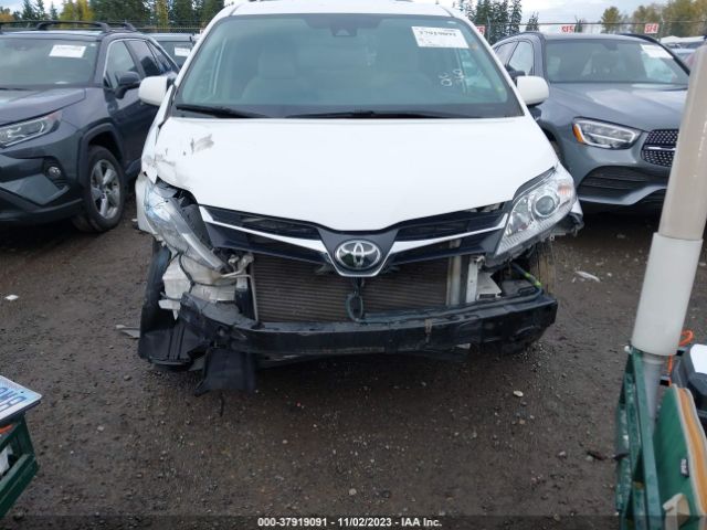 Photo 5 VIN: 5TDKZ3DC5KS016750 - TOYOTA SIENNA 