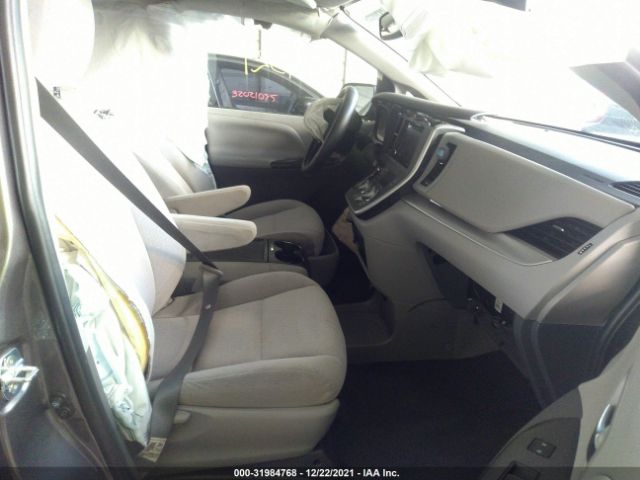 Photo 4 VIN: 5TDKZ3DC5LS061950 - TOYOTA SIENNA 