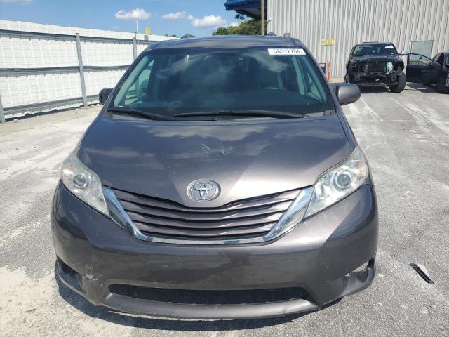 Photo 4 VIN: 5TDKZ3DC6HS793186 - TOYOTA SIENNA LE 