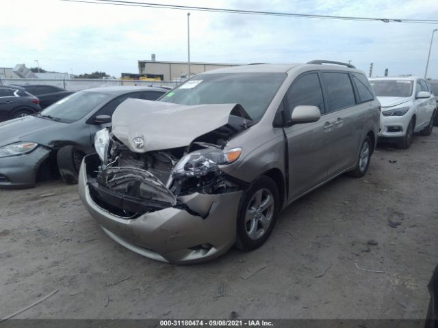 Photo 1 VIN: 5TDKZ3DC6HS808138 - TOYOTA SIENNA 