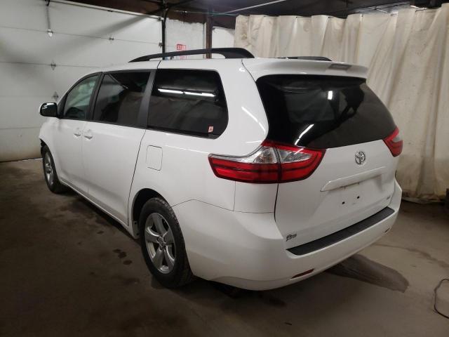 Photo 2 VIN: 5TDKZ3DC6HS847778 - TOYOTA SIENNA LE 