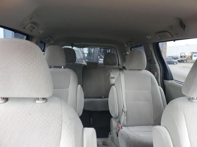 Photo 9 VIN: 5TDKZ3DC6HS861969 - TOYOTA SIENNA LE 