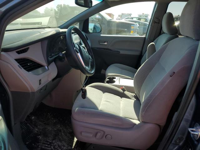 Photo 6 VIN: 5TDKZ3DC6HS880148 - TOYOTA SIENNA LE 